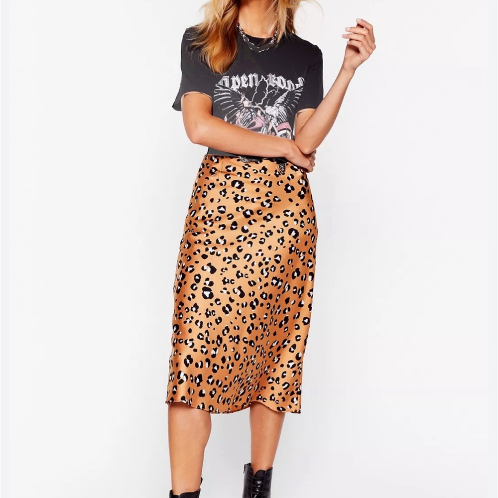 Nasty Gal new with tag midi satan skirt size 2
